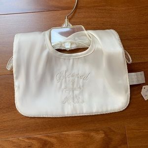 NWT Bearington Baby christening bib